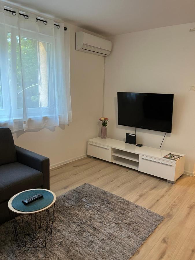 Apartment Vbk Osijek Exteriör bild